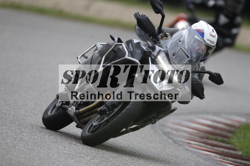 /Archiv-2025/10 23.04.2025 Cornu Master School ADR/gruen-vert/0